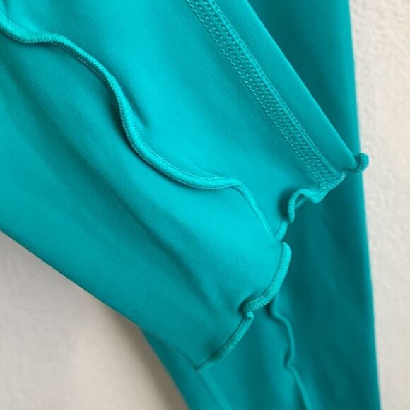 Free People FP Movement Hearts Aflutter Wavy Waters Ruffle Active Leggings Sz M - Picture 7 of 13